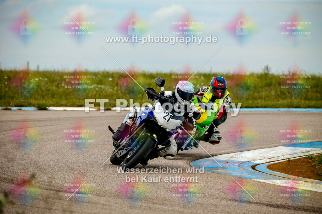 Chambley Juli-2606 | Hier findet Ihr Bilder von Touristenfahrten auf der Nürburgring Nordschleife oder von anderen Veranstaltungen die ich besucht habe. Viel Spass beim Durch Schauen 