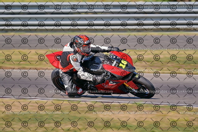 26bt05-0279 | markuskiefer.com - Realisiert mit Pictrs.com