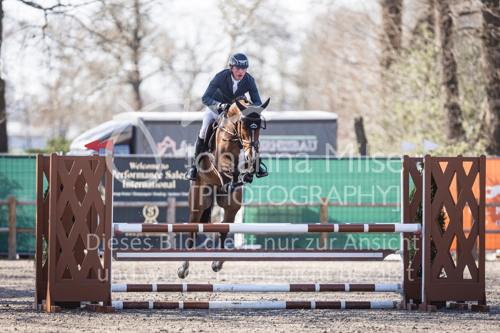 250408_Mühlen_SprPf-A2-261 | Deine schönsten Turniermomente als professionelle Fotos! Entdecke hochwertige Pferdesport-Fotografie im Online-Shop. Jetzt Fotos finden & bestellen!
