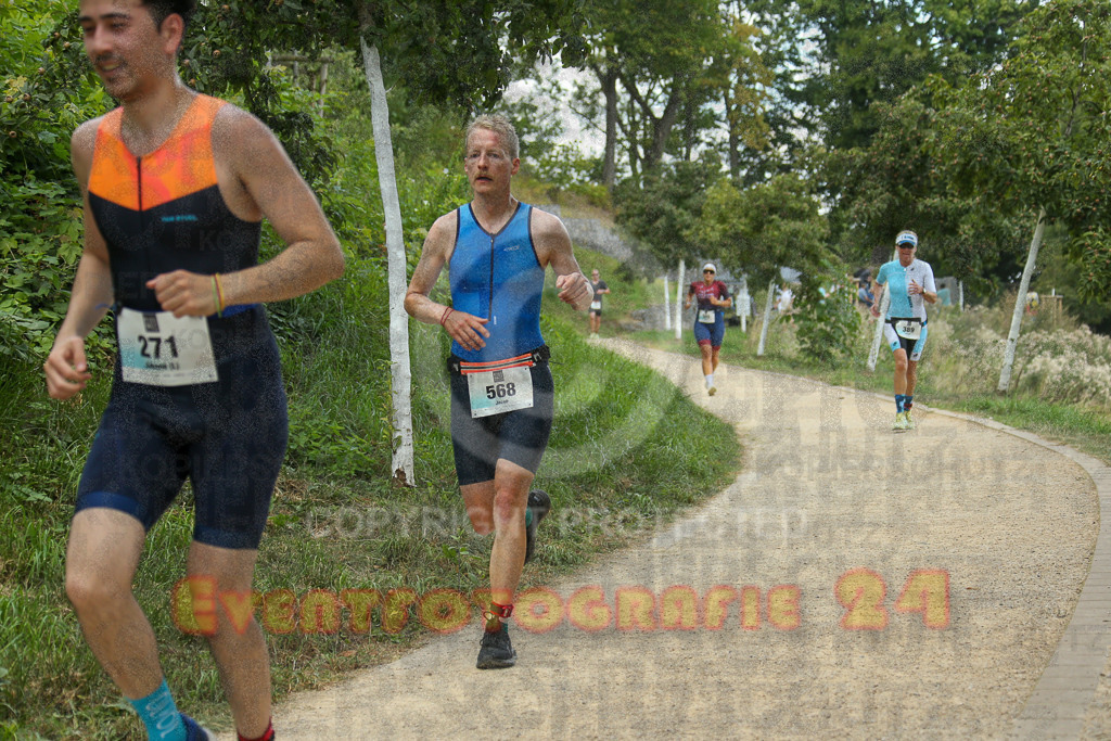 250824_1356_EX1_4311 | Sportfotografie im Rhein-Sieg Kreis, Köln, Bonn, NRW, Rheinland Pfalz, Hessen, etc. Unser Tätigkeitsfeld umfasst den Laufsport vom Volkslauf über den Marathon, Duathlon, Triathon bis zum Ultralauf wie Kölnpfad Ultra oder Schindertrail.