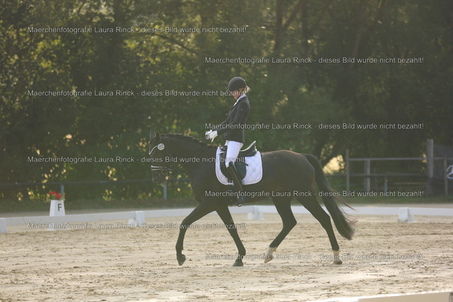 HG9A7465 | laurarinckfotografie - Realisiert mit Pictrs.com