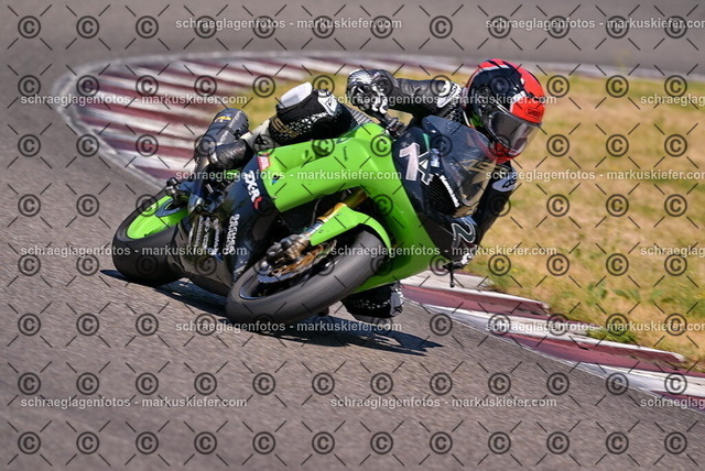 26bt05-1135 | markuskiefer.com - Realisiert mit Pictrs.com