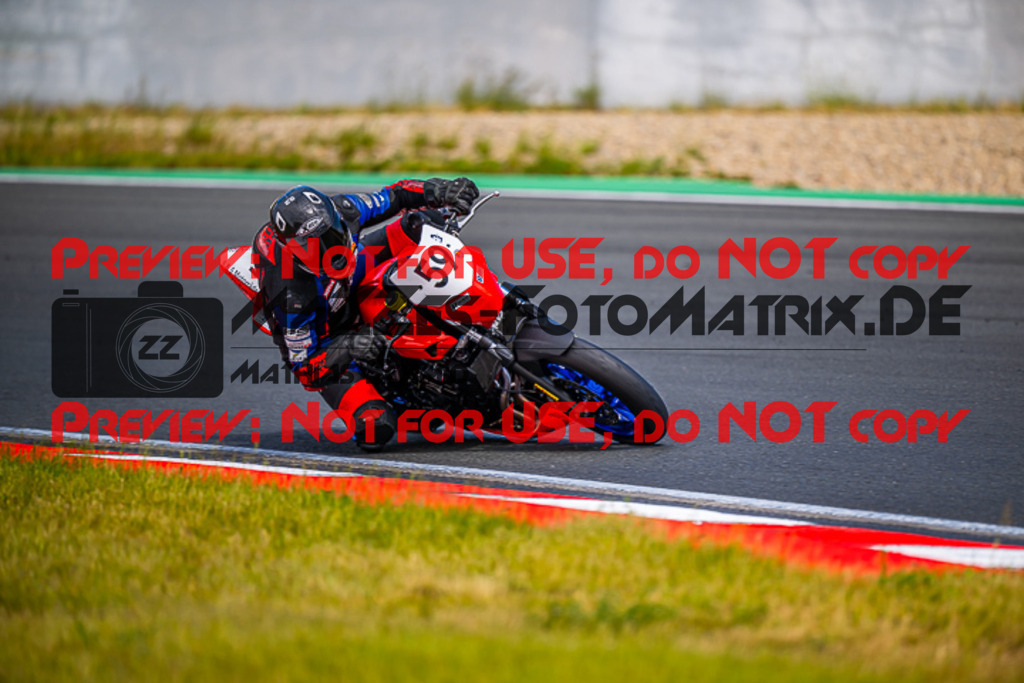 MaZZes_FotoMatrix_220521_9744 | Fotograf Mathias Schmid
Sportfotograf,
Eventfotograf,
Hochzeitsfotograf,
Portraitfotograf