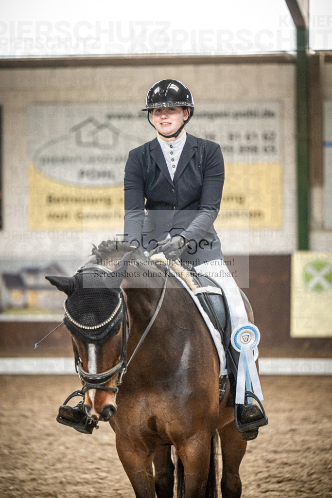 DOS_0035 | Entdecke hochwertige Reitturnierfotos von Foto Oger. Professionell, emotional und authentisch – jetzt Lieblingsmomente im Shop bestellen.Deutschlandweite Turnierfotografie. - Realisiert mit Pictrs.com