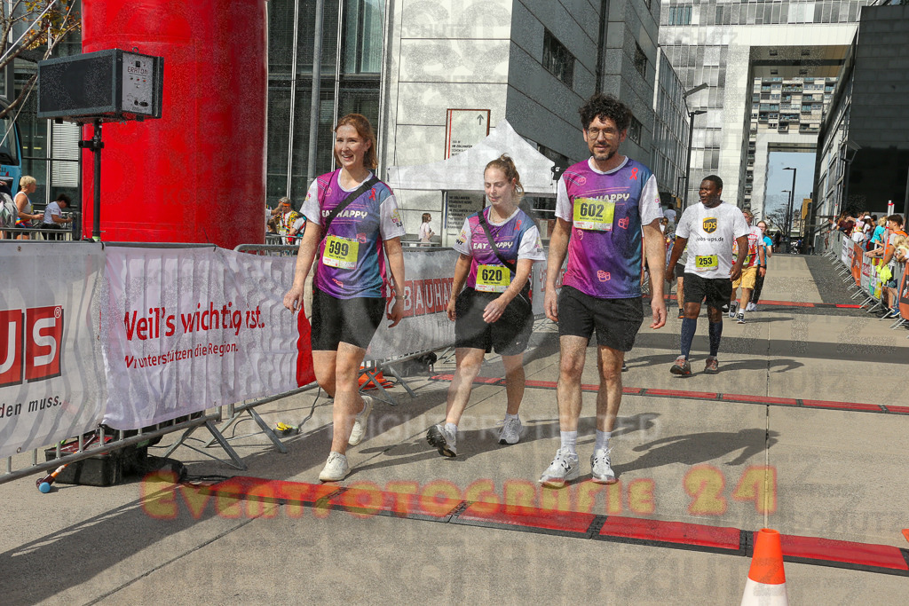 250920_1350_EX1_6824 | Sportfotografie im Rhein-Sieg Kreis, Köln, Bonn, NRW, Rheinland Pfalz, Hessen, etc. Unser Tätigkeitsfeld umfasst den Laufsport vom Volkslauf über den Marathon, Duathlon, Triathon bis zum Ultralauf wie Kölnpfad Ultra oder Schindertrail.