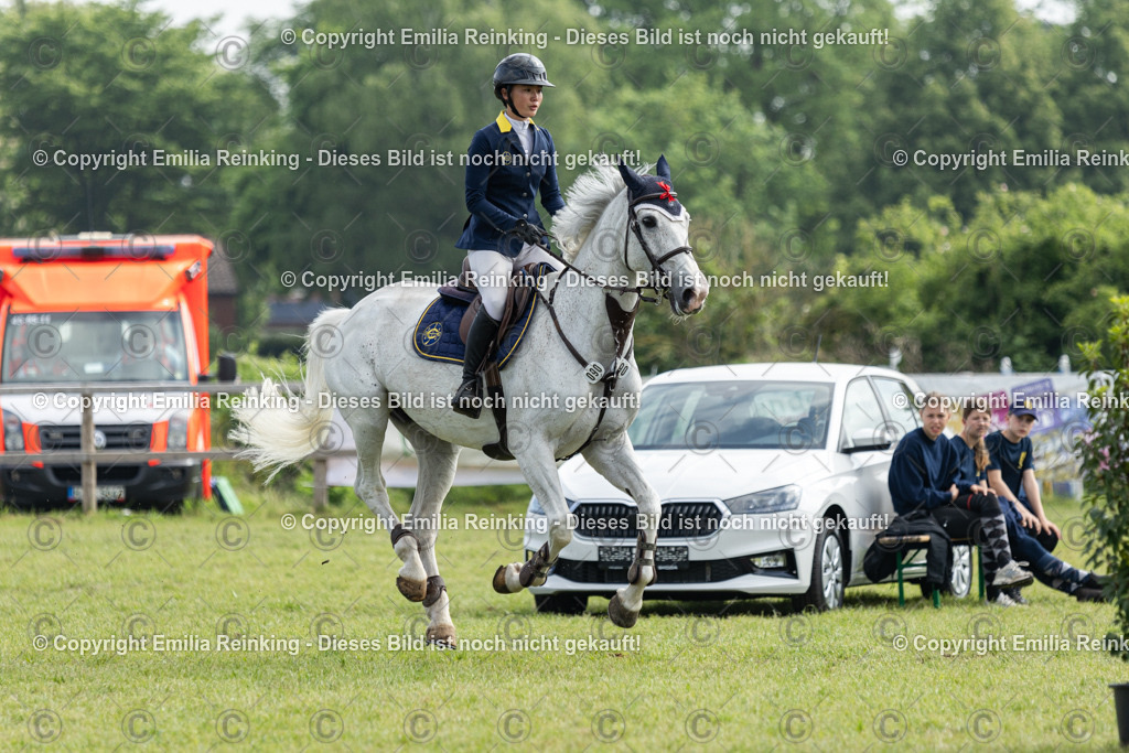 CL5A2293 | Emilia Reinking Fotografie - Realisiert mit Pictrs.com