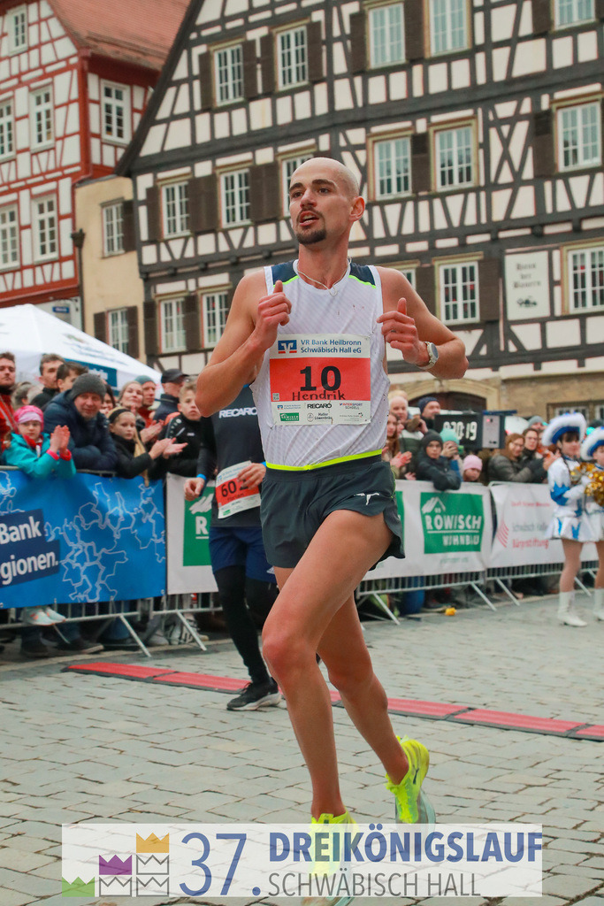 VR Bank Hauptlauf 10000m | 3 Koenigslauf 2023 - Realisiert mit Pictrs.com