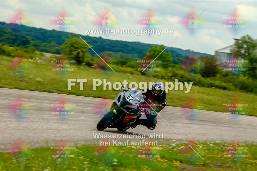 Chambley Juli-3285 | Hier findet Ihr Bilder von Touristenfahrten auf der Nürburgring Nordschleife oder von anderen Veranstaltungen die ich besucht habe. Viel Spass beim Durch Schauen 