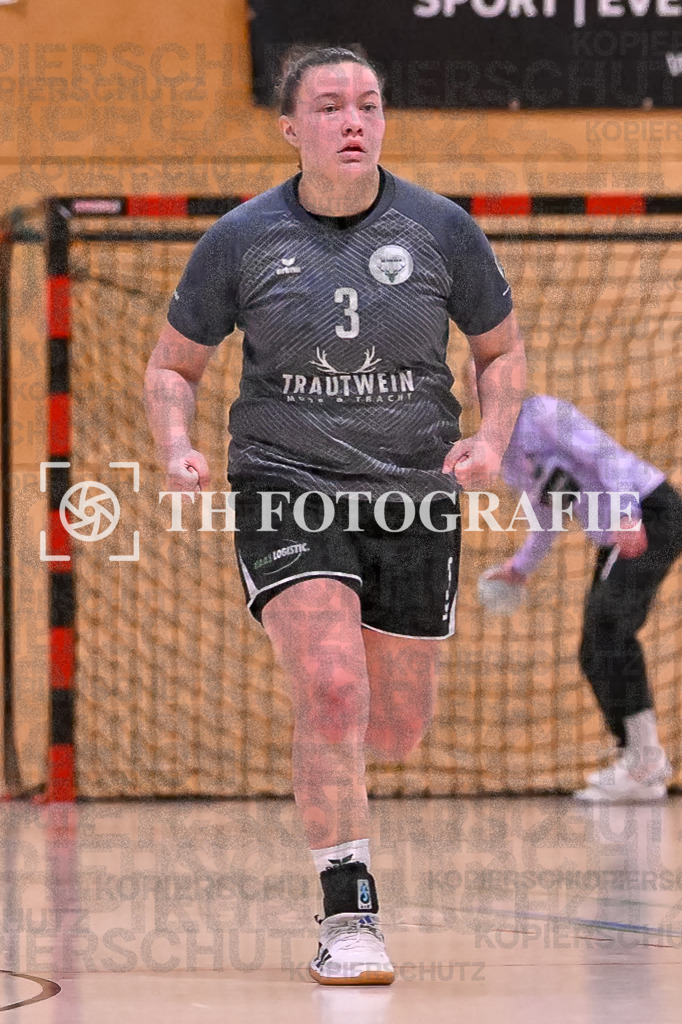 GER, SG Maulburg/Steinen - HB Kinzigtal, Handball, Suedbadenliga, 22. Spieltag, Saison 2023/2024, 27.04.2024 | Joyce Gebele (HB Kinzigtal, #03) 

GER, SG Maulburg/Steinen - HB Kinzigtal, Handball, Suedbadenliga, 22. Spieltag, Saison 2023/2024, 27.04.2024

Foto: TH Fotografie/Thomas Hess