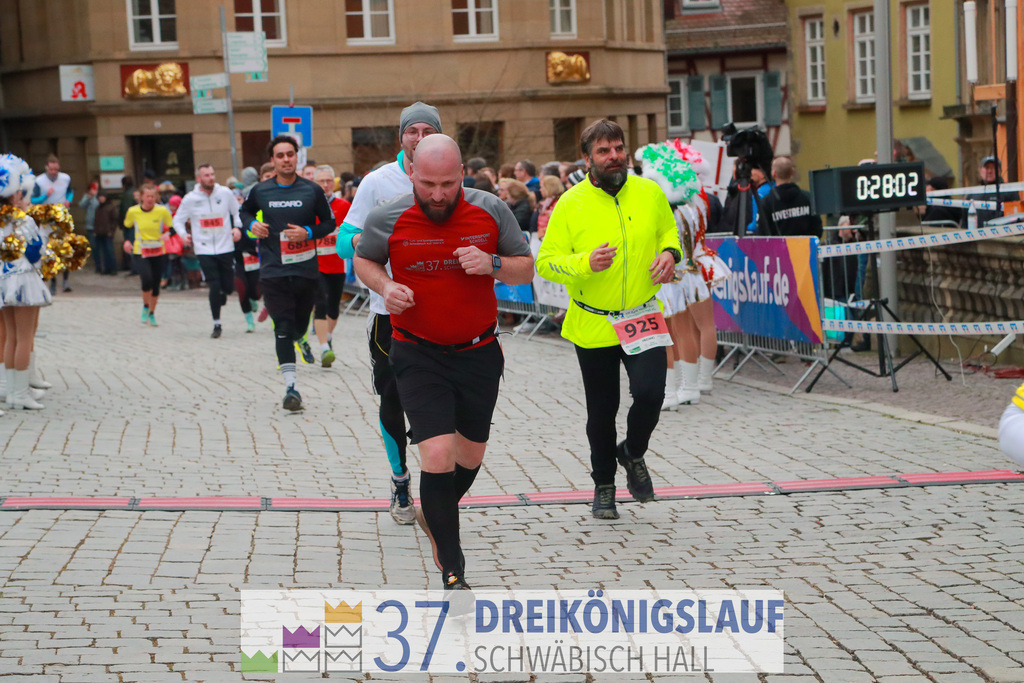VR Bank Hauptlauf 10000m | 3 Koenigslauf 2023 - Realisiert mit Pictrs.com
