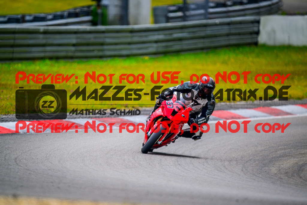 MaZZes_Fotomatrix_20250527_6007705_1925-2 | ROT