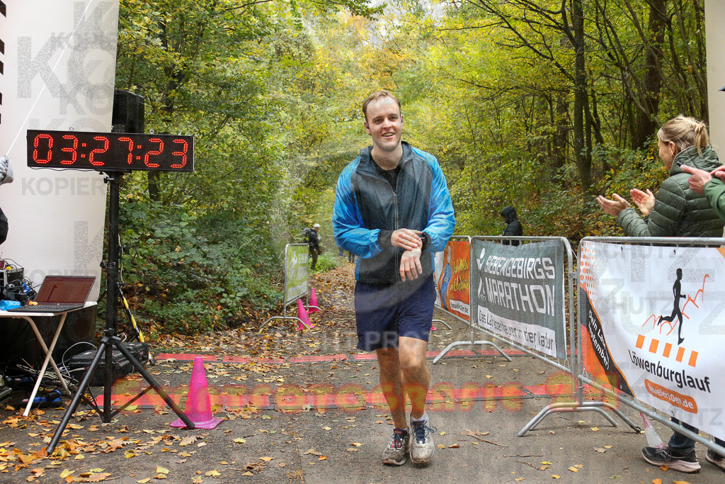 251026_1329_EX1_3548 | Sportfotografie im Rhein-Sieg Kreis, Köln, Bonn, NRW, Rheinland Pfalz, Hessen, etc. Unser Tätigkeitsfeld umfasst den Laufsport vom Volkslauf über den Marathon, Duathlon, Triathon bis zum Ultralauf wie Kölnpfad Ultra oder Schindertrail.
