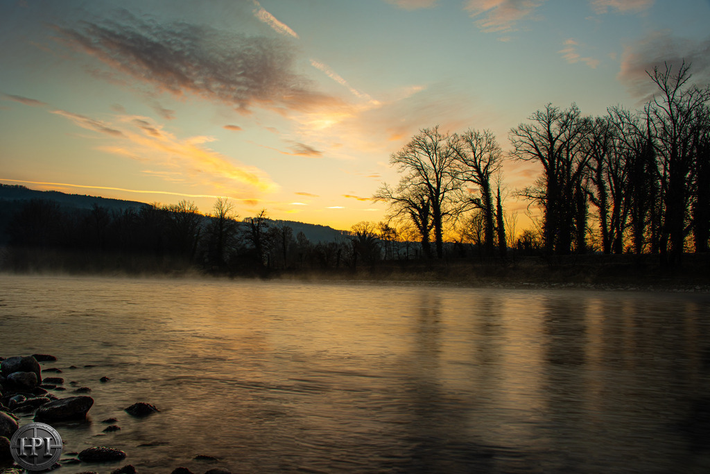 Sunrise | Sonnenaufgang an der Reuss - Realisiert mit Pictrs.com