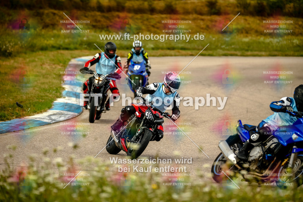 Chambley Juli-0852 | Hier findet Ihr Bilder von Touristenfahrten auf der Nürburgring Nordschleife oder von anderen Veranstaltungen die ich besucht habe. Viel Spass beim Durch Schauen 