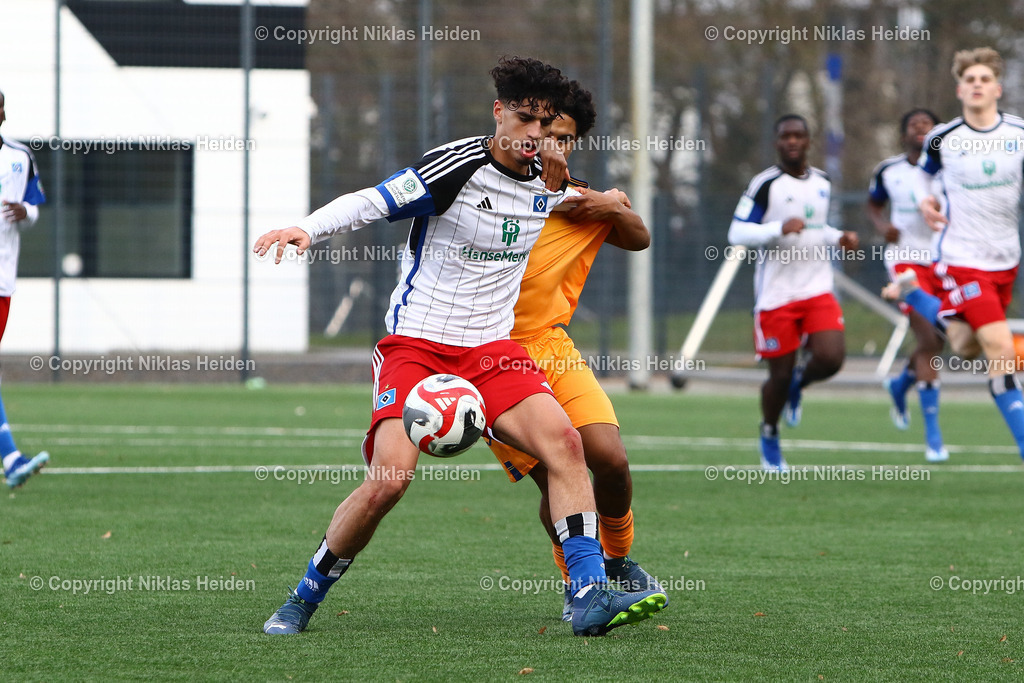 NH_HamburgerSVU19_TSG1899HoffenheimU19_JuniorenDFBPokal_17122023 | #18 Omar Abdel Megeed (Hamburger SV U19), #16 Juan Tiago Esteban Poller (TSG 1899 Hoffenheim U19)

Viertelfinale I Junioren DFB-Pokal I 17.12.2023