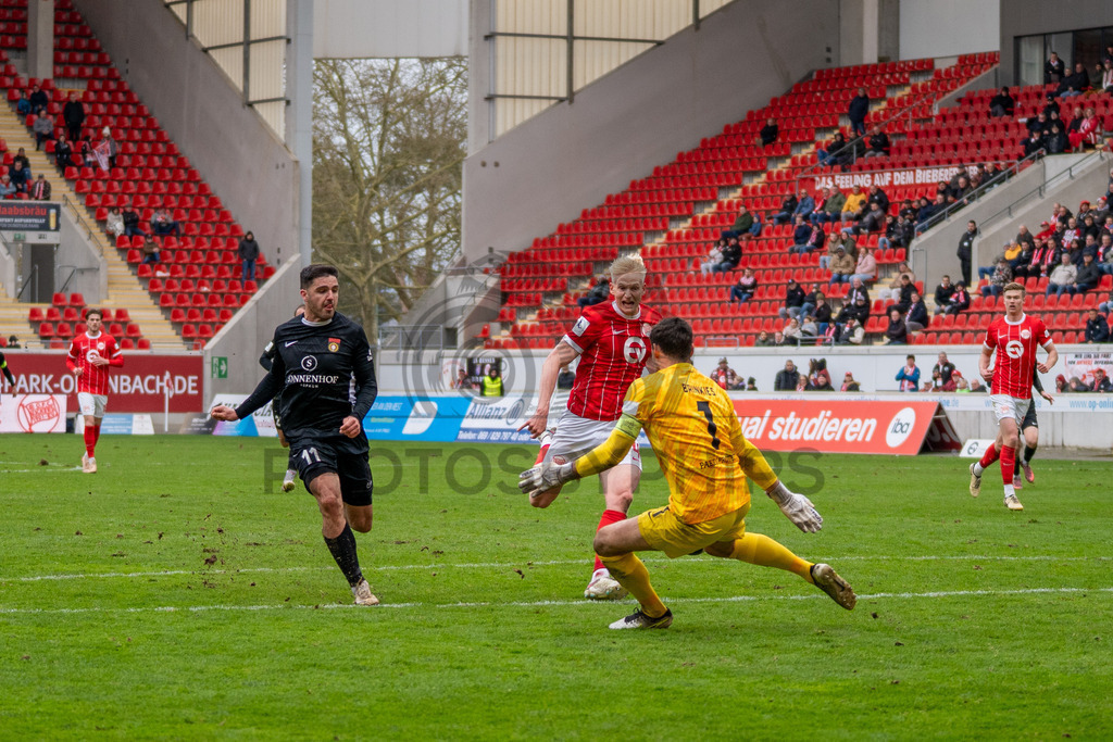 Kickers Offenbach vs. SG Sonnenhof Grossaspach, Fussball, Regionalliga Suedwest, 24. Spieltag, 14.03.2026 | Tor durch Michael Kleinschrodt (SG Sonnenhof Großaspach, #11) nach Vorlage von Niklas Pollex (SG Sonnenhof Großaspach, #18),Kickers Offenbach vs. SG Sonnenhof Grossaspach, Fussball, Regionalliga Suedwest, 24. Spieltag, 14.03.2026Foto: photosbyphips/Philip Ziegler