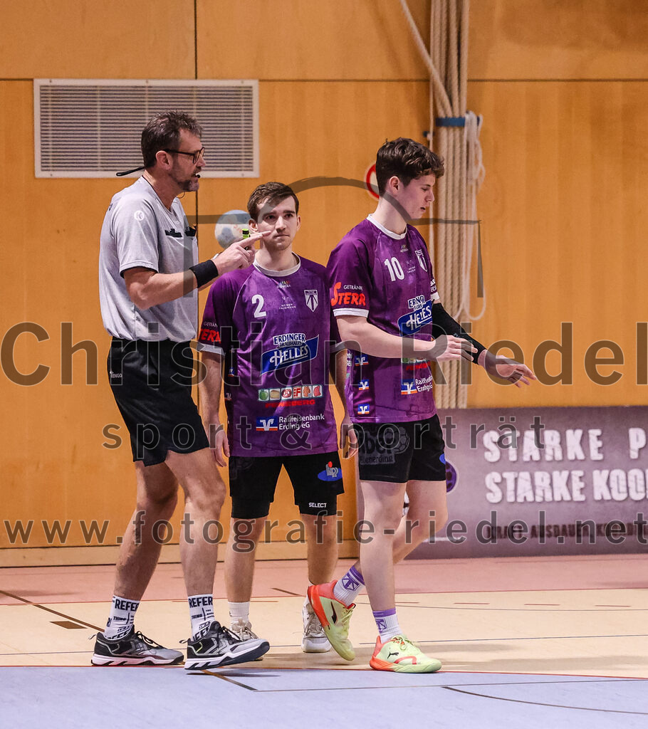 2025-02-15_022_SpVgg_Altenerding_gegen_SVW_Burghausen | Erding, Deutschland, 15.02.2025:Handball, Bezirksoberliga Männer 2024 / 2025, 16. Spieltag, SpVgg Altenerding gegen SVW Burghausen, Endergebnis: 32:31Joseph Wyhnalek (SpVgg Altenerding, #2), Tim Steininger (SpVgg Altenerding, #10)Foto: Christian Riedel / fotografie-riedel.net