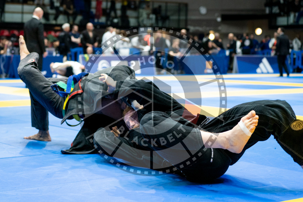 20240122PBB7990 | Photoblackbelt is martial arts photography and more. 
Reportage, sport, action.