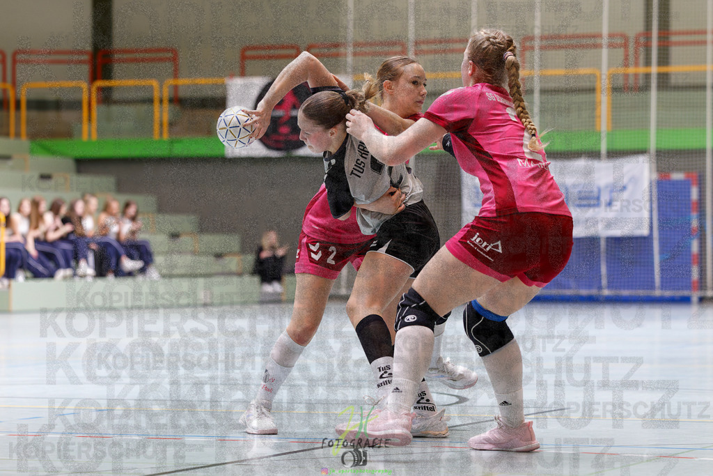 Hessenmeisterschaft wJC - Spiel um Platz 3; TuS Kriftel - SG Schenklengsfeld | Hessenmeisterschaft wJC - Spiel um Platz 3; TuS Kriftel - SG Schenklengsfeld am 22.03.2025 in Biedenkopf (Sporthalle Lahntalschule)Photo © 2025 - Jörg Heinrich - Realisiert mit Pictrs.com