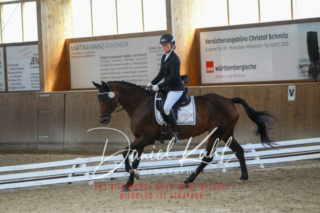 DKP45425 | Turniersportfotografie; Pferdefotografie; Dressurfotografie