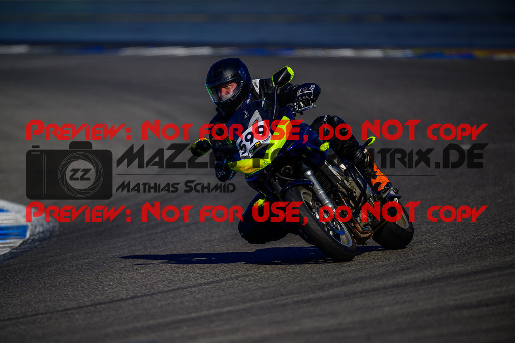 MaZZes_Fotomatrix_20250407_6007705_0395 | GELB