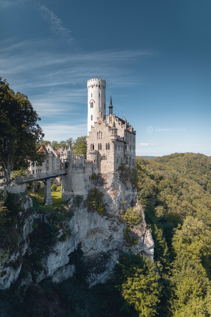 Schloss Lichtenstein über Honau im Sommer | löwenblicke | shop