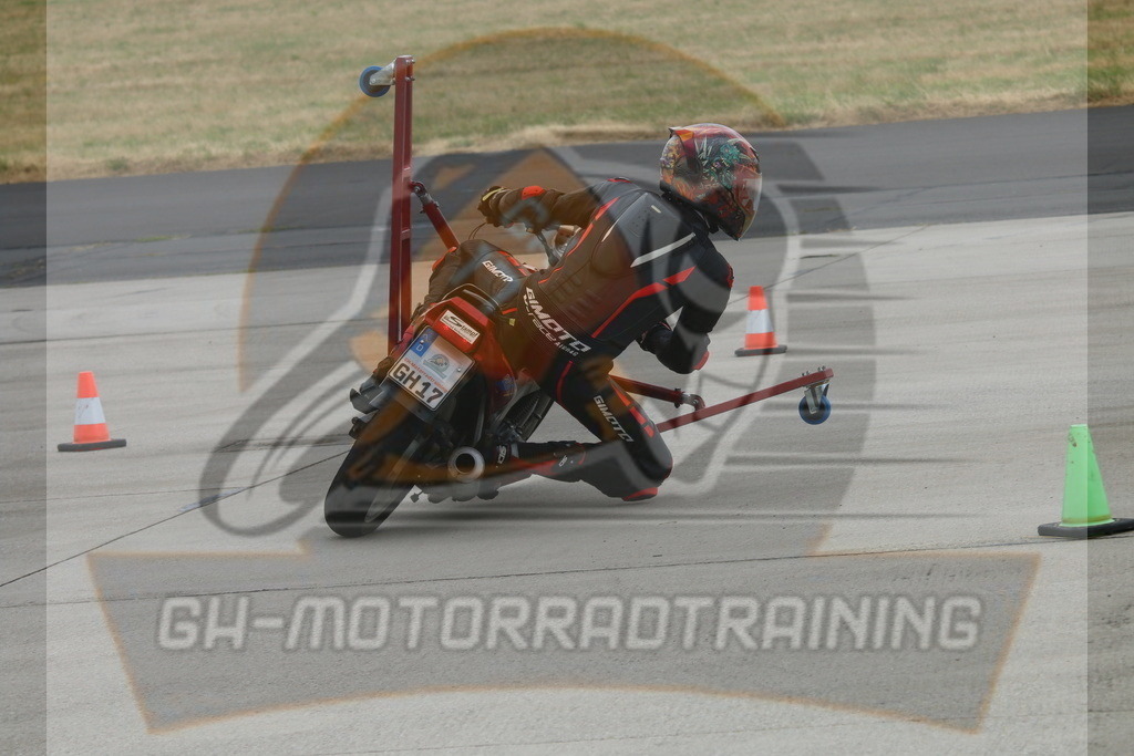 IMG_3315 | gh-motorradtraining-foto.de - Realisiert mit Pictrs.com