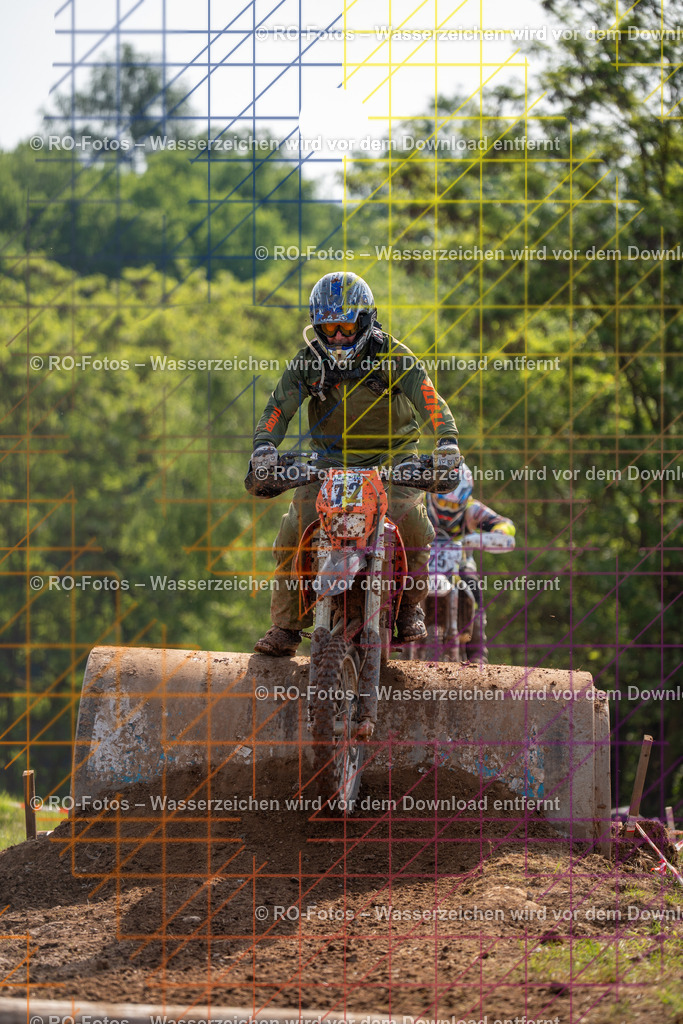 Wolfshausen 4 Lauf -322 | Sportfotografie von RO-Fotos: Motorsport, Motocross, Enduro, Laufveranstaltungen und Triathlon. Professionelle Fotos von Sportlern und Events. - Realisiert mit Pictrs.com