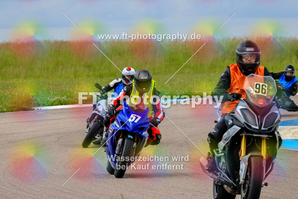 MotoTeam-2382 | Hier findet Ihr Bilder von Touristenfahrten auf der Nürburgring Nordschleife oder von anderen Veranstaltungen die ich besucht habe. Viel Spass beim Durch Schauen 
