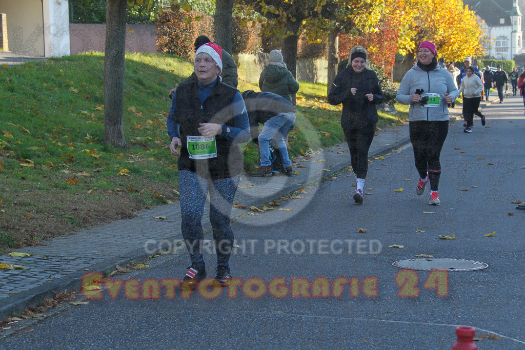 241201_1102_EV4_0881 | Sportfotografie im Rhein-Sieg Kreis, Köln, Bonn, NRW, Rheinland Pfalz, Hessen, etc. Unser Tätigkeitsfeld umfasst den Laufsport vom Volkslauf über den Marathon, Duathlon, Triathon bis zum Ultralauf wie Kölnpfad Ultra oder Schindertrail.
