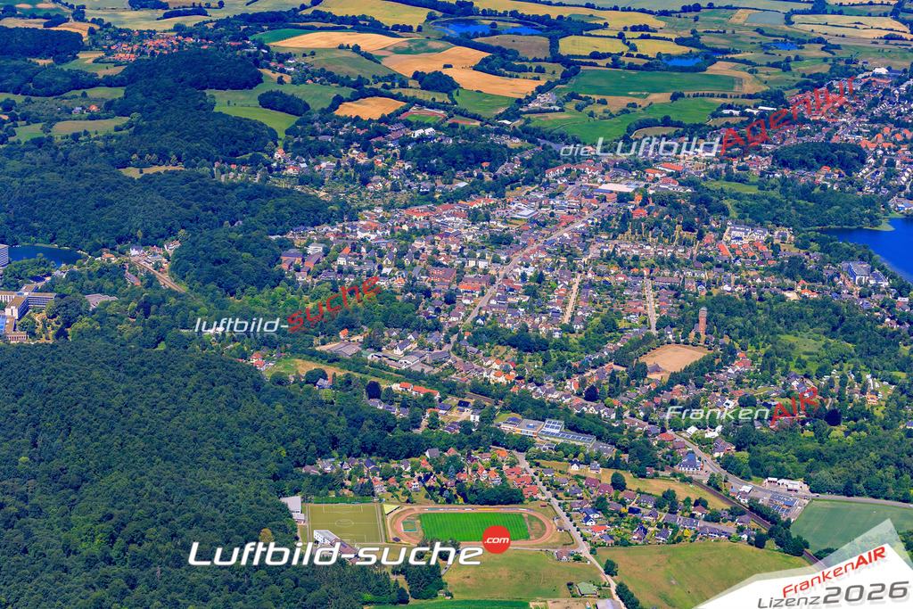 Die Luftbildaufnahme Dieksee - Malente wurde 2018 mittels Flugzeug (keine Drohne) erstellt. Perfekte Schärfe und Druck- Auflösung- Garantiert!