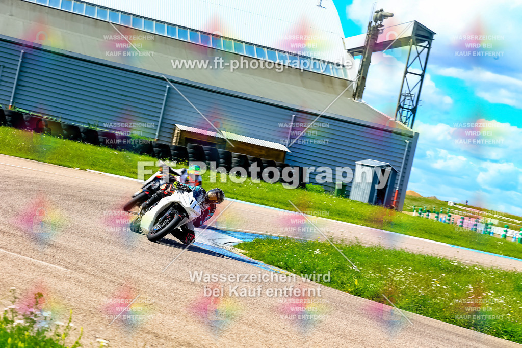 001-6173 | Hier findet Ihr Bilder von Touristenfahrten auf der Nürburgring Nordschleife oder von anderen Veranstaltungen die ich besucht habe. Viel Spass beim Durch Schauen 