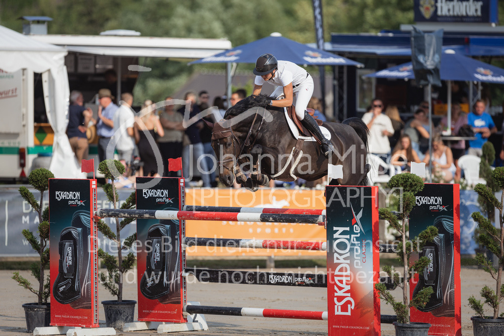 230624_PfSpTa_GroßerPreis-209 | Deine schönsten Turniermomente als professionelle Fotos! Entdecke hochwertige Pferdesport-Fotografie im Online-Shop. Jetzt Fotos finden & bestellen!