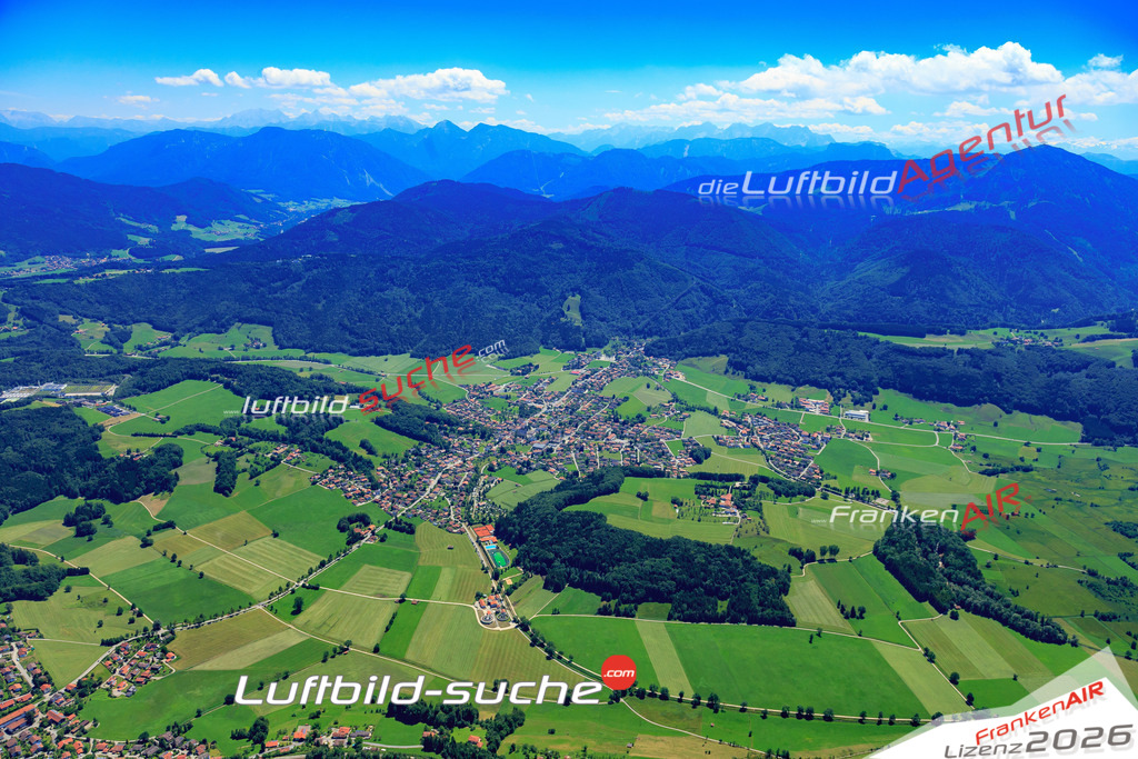 Luftbild von  Bergen - Luftaufnahme wurde 2017 von https://frankenair.de mittels Flugzeug (keine Drohne) erstellt - die Geschenkidee