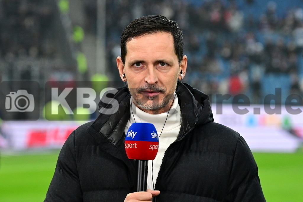 KBS Picture_HSV-Frankfurt_021 | Toppmoeller Dino Trainer (Eintr. Frankfurt) ,Sportplatz :  Volksparkstadion, - Realisiert mit Pictrs.com