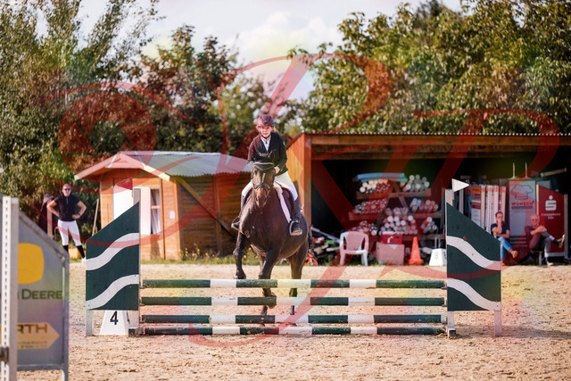 2026_10_03_Siefer-Hof_154935_Z81_68320898 | Professionelle Reitsport-, Turnier- und Eventfotografie von Robert Broda. Galerien mit ausgewählten und bearbeiteten Bildern direkt online ansehen und bestellen.