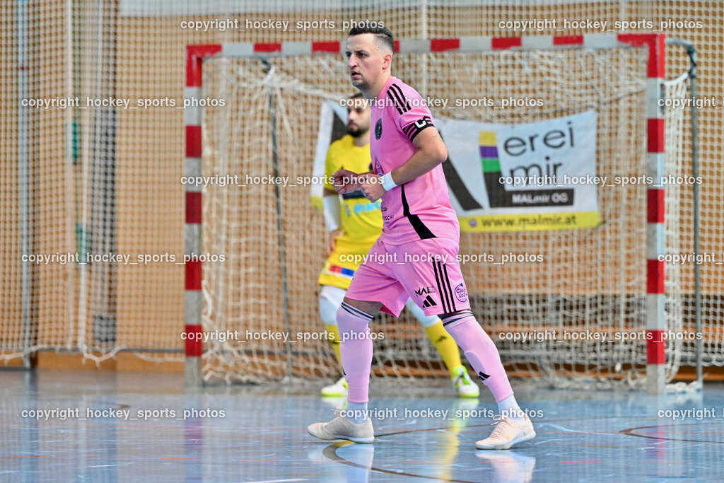 Carinthia Flamengo Futsal Club vs. Futsal Klagenfurt | #7 Enes Brdjanovic Carinthia Flamengo, Carinthia Flamengo Futsal Club vs. Futsal Klagenfurt, Carinthia Flamengo Futsal Club vs. Futsal Klagenfurt am 01.12.2024 in Klagenfurt (Ballspielhalle Viktring), Austria, (Photo by Bernd Stefan)