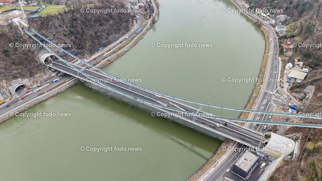 Westring A26_ Westringbruecke_ 22.02.2024-3 | 22.02.2024, Westring A26, AUT, Westring A26, Westringbruecke, im Bild Westringbruecke, Brücke, Baustelle, Wegweiser, Donau

Drohne