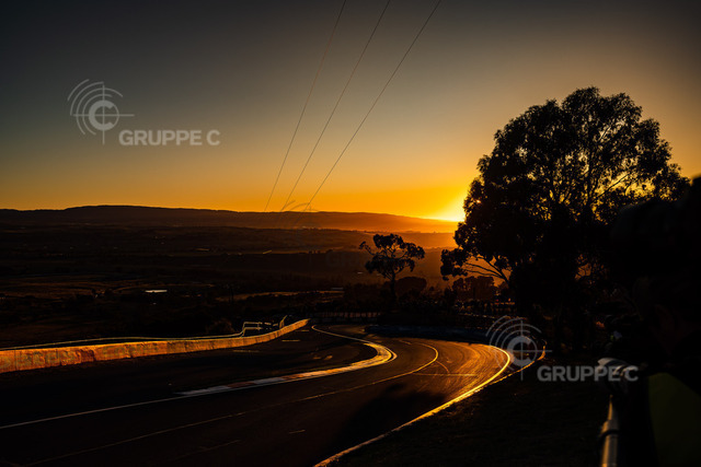 IGTC123_020506384915634LS_LS | 12h Bathurst 2023 - Liqui-Moly Bathurst 12 Hour - Intercontinental GT Challenge Round 1 - Foto: Gruppe C Photography - Realisiert mit Pictrs.com