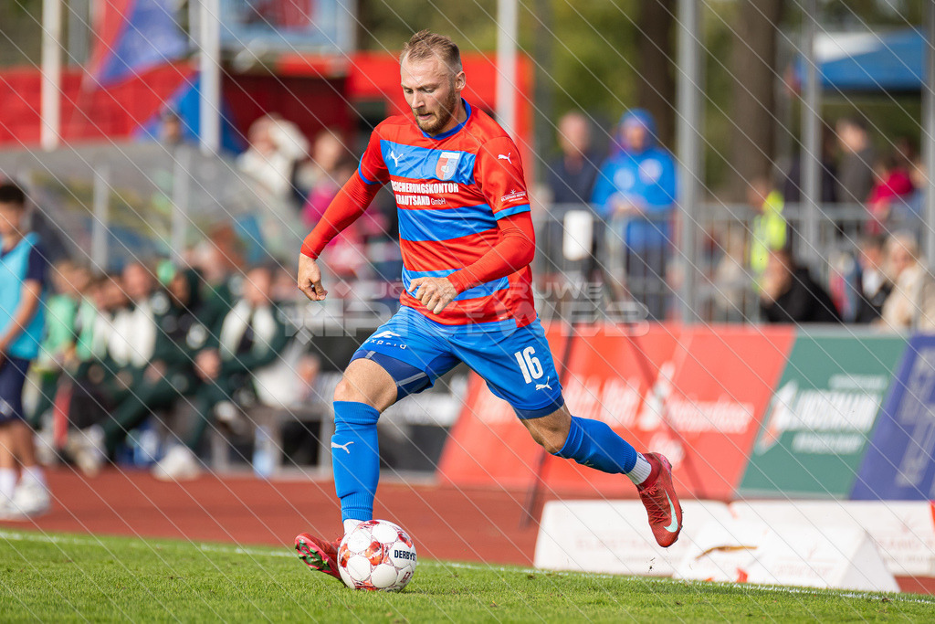 20250921_Picselweb-Fotografie_Meta_1R3_0635 | SV Drochtersen Assel - Werder Bremen II 3:2 - Realisiert mit Pictrs.com