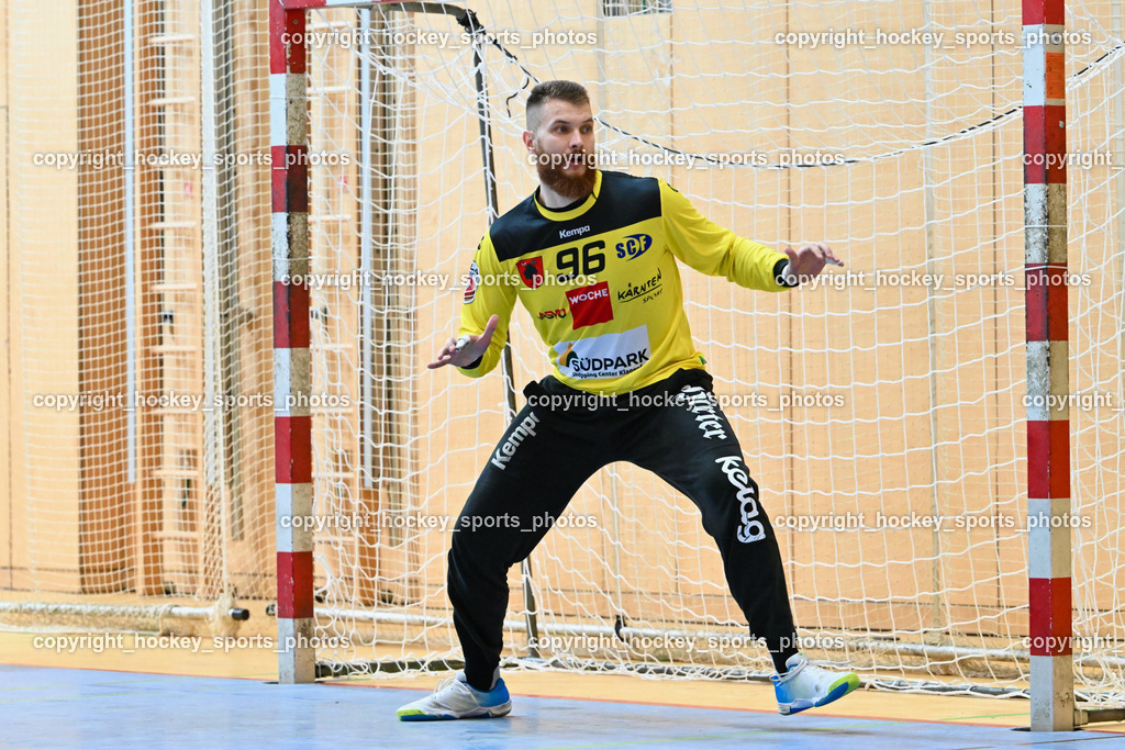 SC Ferlach vs. HC Linz AG 11.10.2023 | #96 KONECNY Micha Martin SC Ferlach, SC Ferlach vs. HC Linz AG 11.10.2023, SC Ferlach vs. HC Linz AG am 11.10.2023 in Ferlach (Ballspielhalle Ferlach), Austria, (Photo by Bernd Stefan)