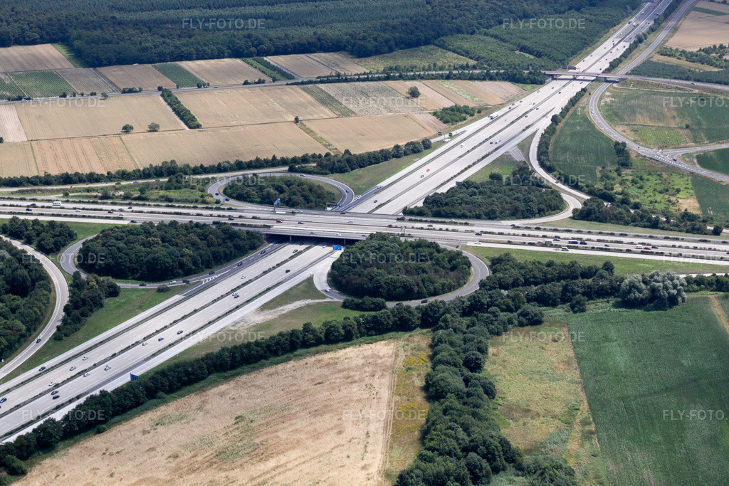 Luftbild: Autobahnkreuz Walldorf A6 und A5 im Ortsteil Rot in St. Leon-Rot im Bundesland Baden-Württemberg in Deutschland. Foto: IMG_19199.jpg vom 05.07.2009 durch Werner Riehm/FLY-FOTO.de