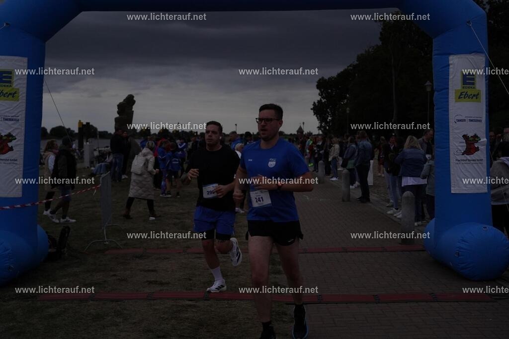 DSC05412 | Lichterlauf  - Realisiert mit Pictrs.com