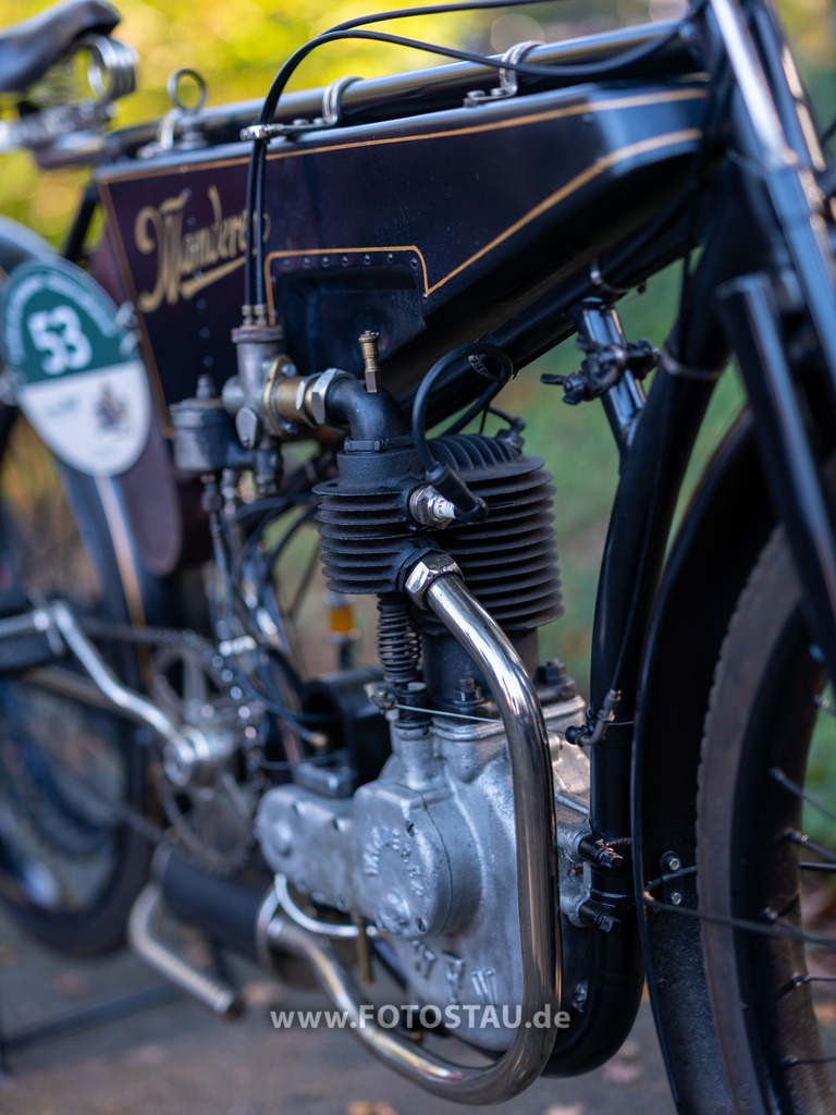 20251018-00063 | Syke Barrien 2025 Oldtimer Treffen - Realisiert mit Pictrs.com