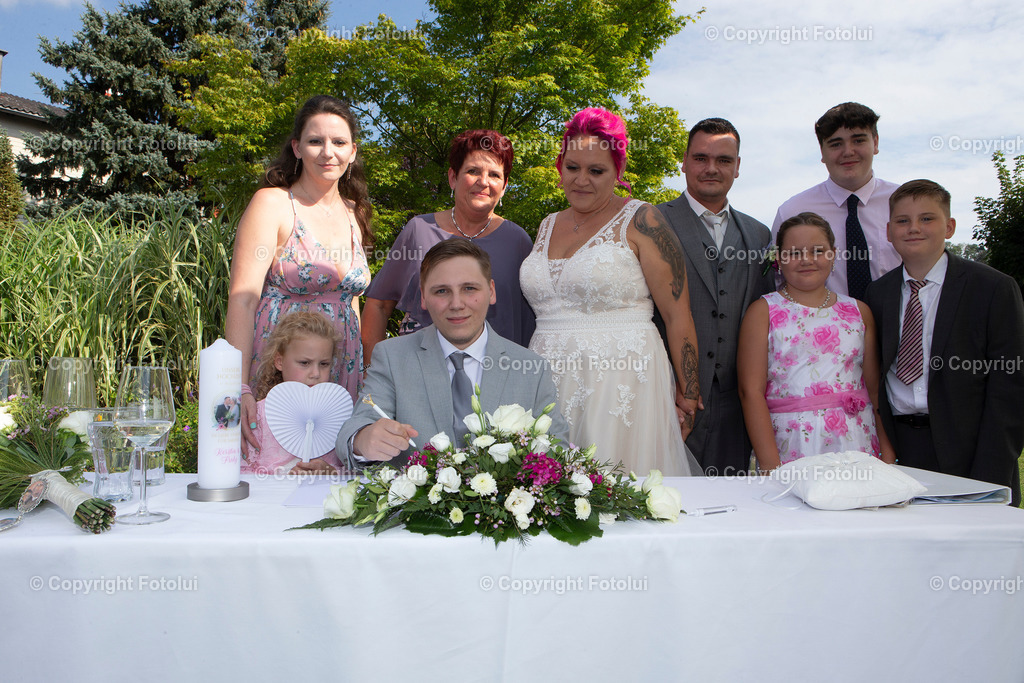 KERSTINFREDYHOCHZEIT_260822_134 | bilder, linz, photo, foto, fussball, sport, fotolui, bundesliga