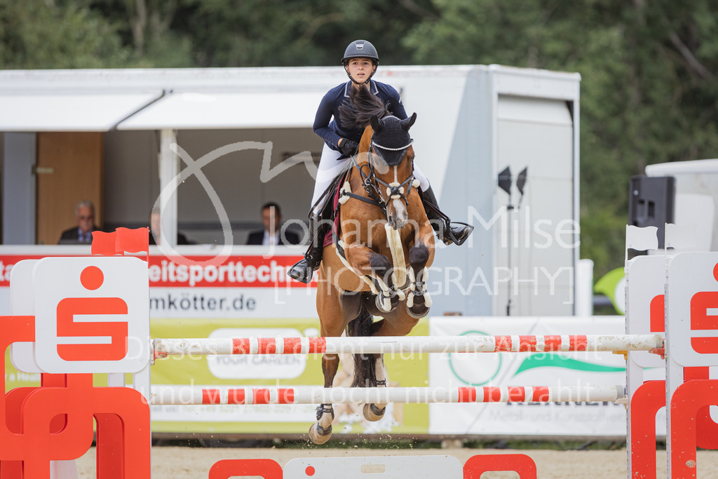 220729_BHO_GT_M2-Spr_1-228 | Deine schönsten Turniermomente als professionelle Fotos! Entdecke hochwertige Pferdesport-Fotografie im Online-Shop. Jetzt Fotos finden & bestellen!