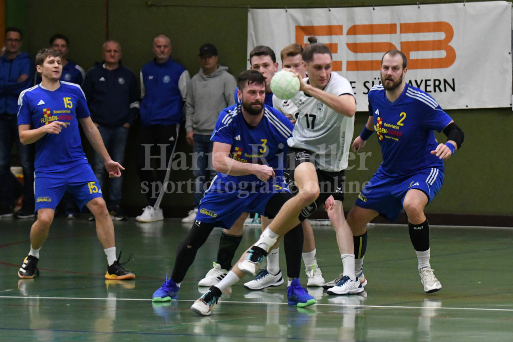 SSG Metten : SC Freising | Florian Sedlmeier (SSG Metten #15); Jan Matousik (SSG Metten #3) und Karel Kveton (SSG Metten #2) gegen Freisings Heldner, Christian  - Realisiert mit Pictrs.com