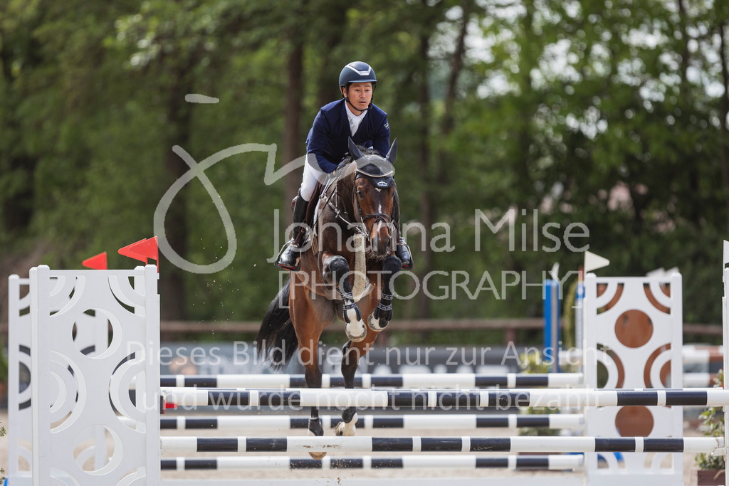 250506_Mühlen_SprPf-L1-356 | Deine schönsten Turniermomente als professionelle Fotos! Entdecke hochwertige Pferdesport-Fotografie im Online-Shop. Jetzt Fotos finden & bestellen!