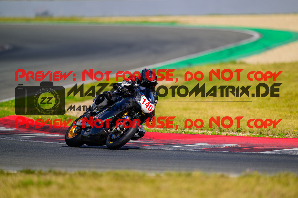 MaZZes_FotoMatrix_240725_6007705_9230 | ROT