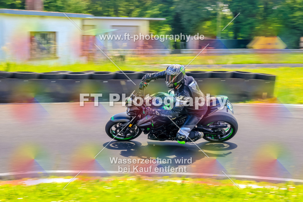 VBK-8066 | Hier findet Ihr Bilder von Touristenfahrten auf der Nürburgring Nordschleife oder von anderen Veranstaltungen die ich besucht habe. Viel Spass beim Durch Schauen 